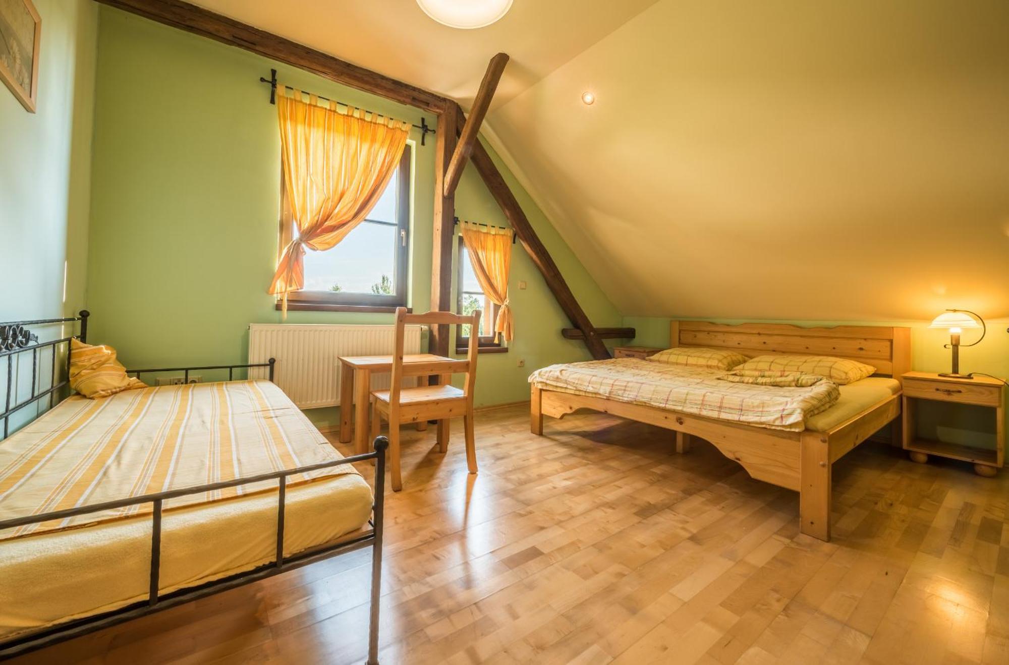 Penzion U Lisky Jarosov nad Nezarkou Exterior foto